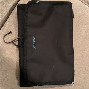 Delsey hanging toiletry bag